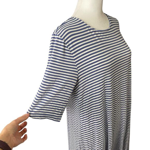Old Navy Large Swing Dress Knit Blue White Short Sleeve Shift Stretch - Picture 6 of 8